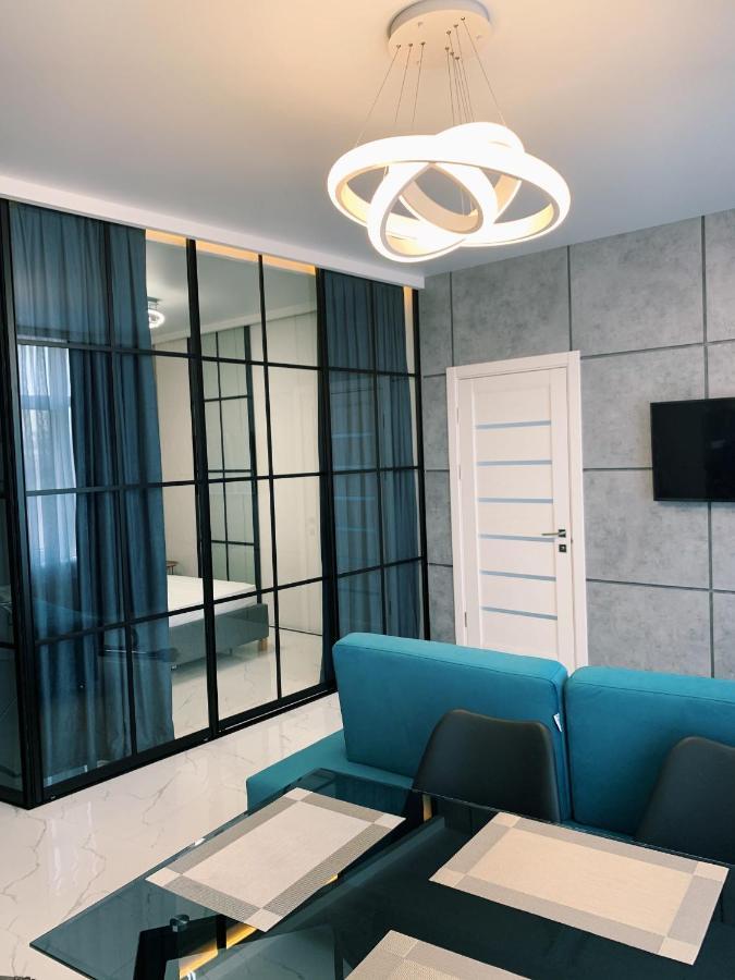 Sunny Apartment 5 โอเดสซา ภายนอก รูปภาพ