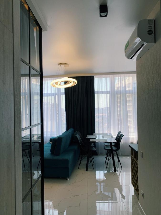 Sunny Apartment 5 โอเดสซา ภายนอก รูปภาพ